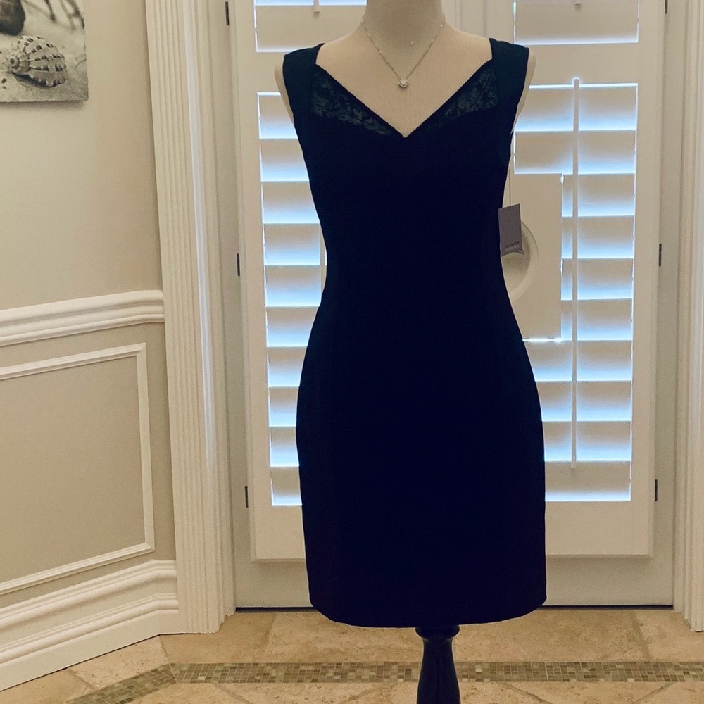 Marc New York Black Sheath Cocktail Dress Knee-Length Sleeveless V-Neck
